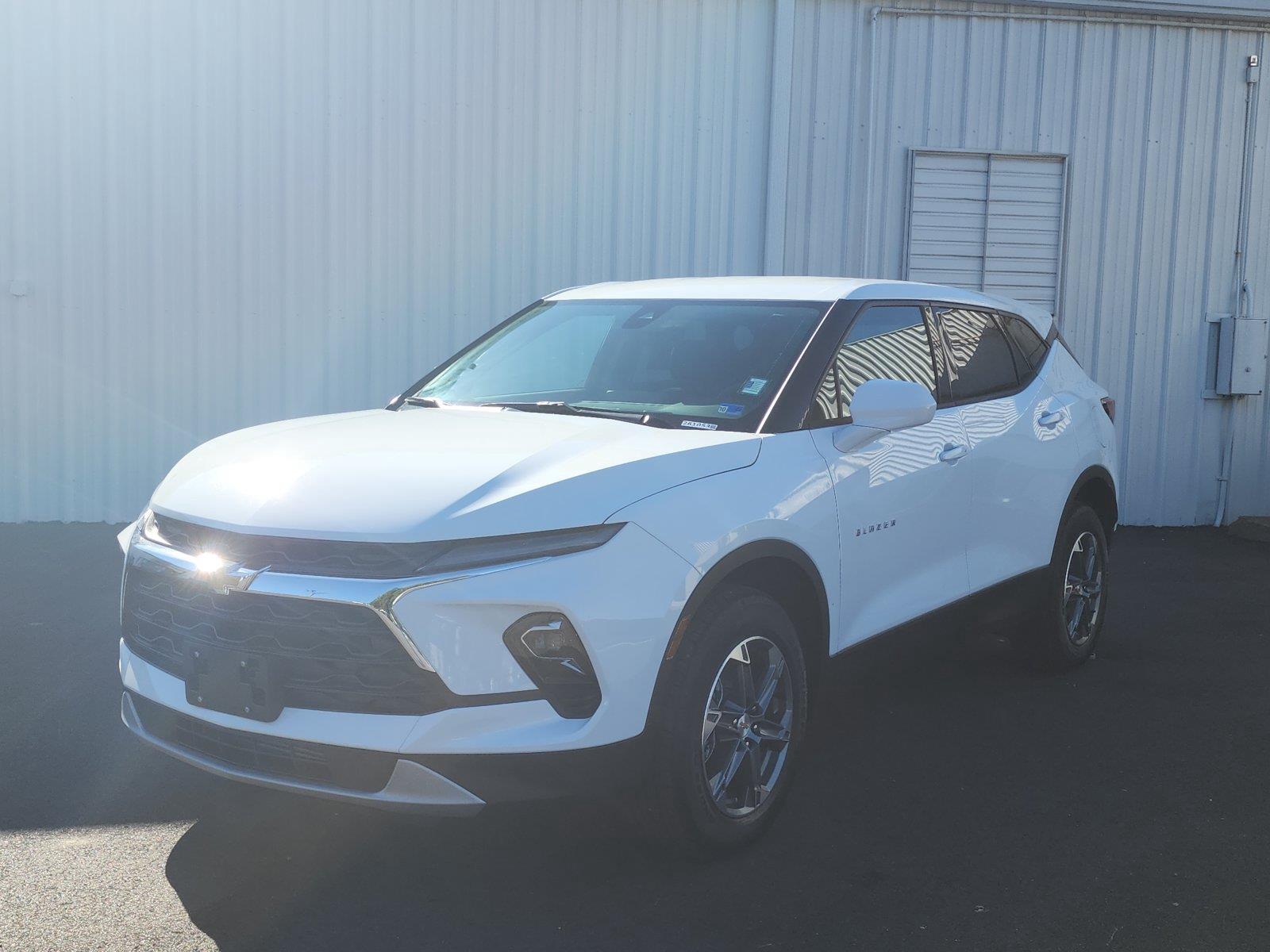 Summit White 2026 Chevrolet Blazer SUV / Crossover 9-Speed Automatic