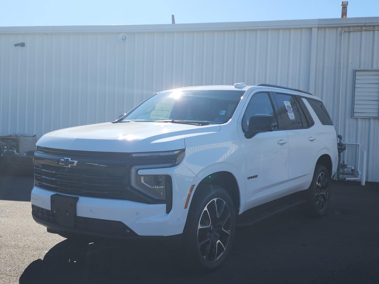 Summit White 2027 Chevrolet Tahoe SUV / Crossover Four-Wheel Drive Automatic