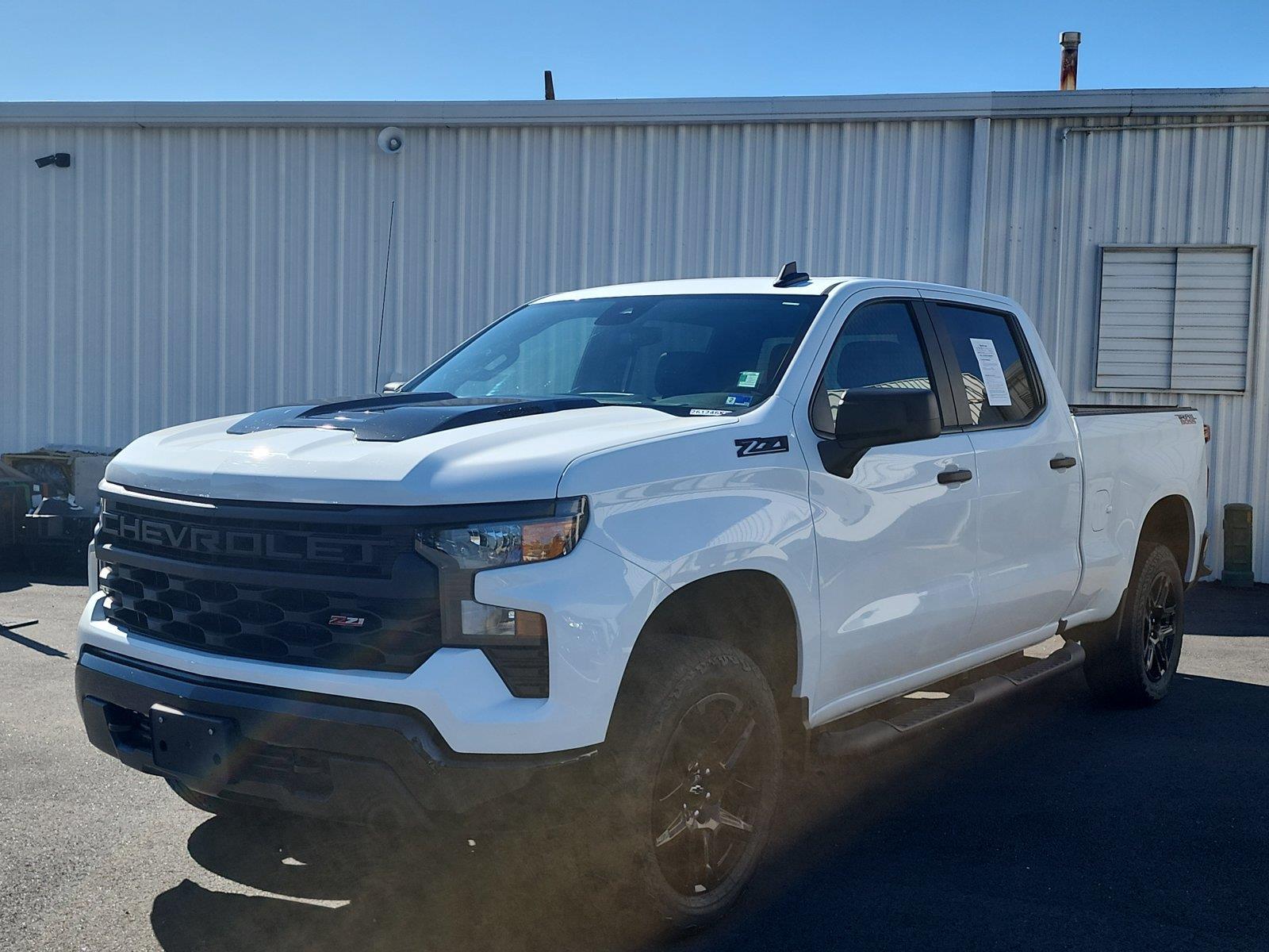 2025 Chevrolet Silverado 1500 Custom Trail Boss Crew Cab 4WD
