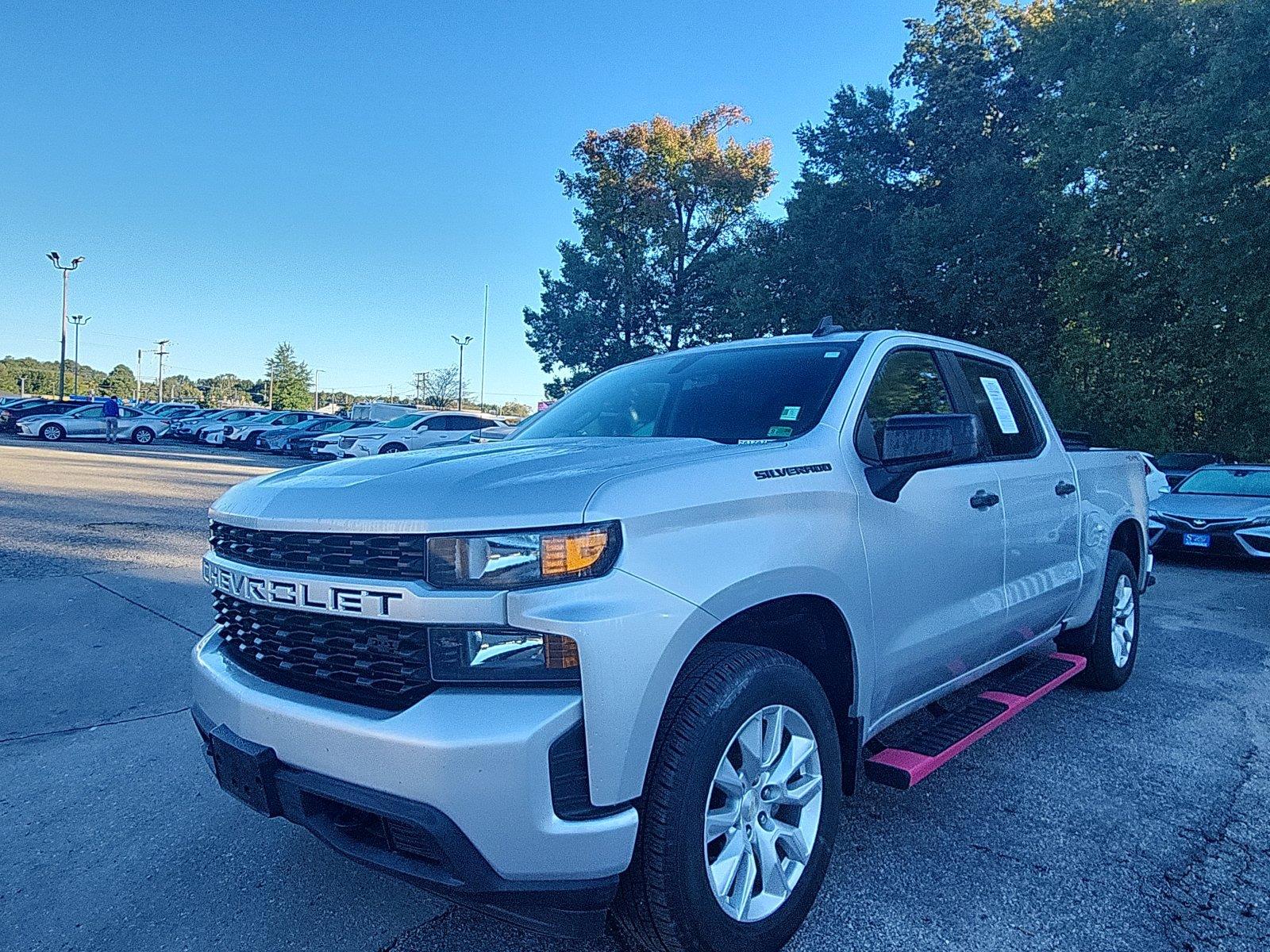 Silver Ice Metallic 2022 Chevrolet Silverado 1500 Pickup Truck Four-Wheel Drive 8-Speed Automatic