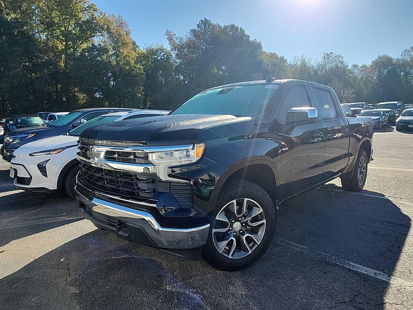 2023 Chevrolet Silverado 1500 LT Crew Cab 4WD