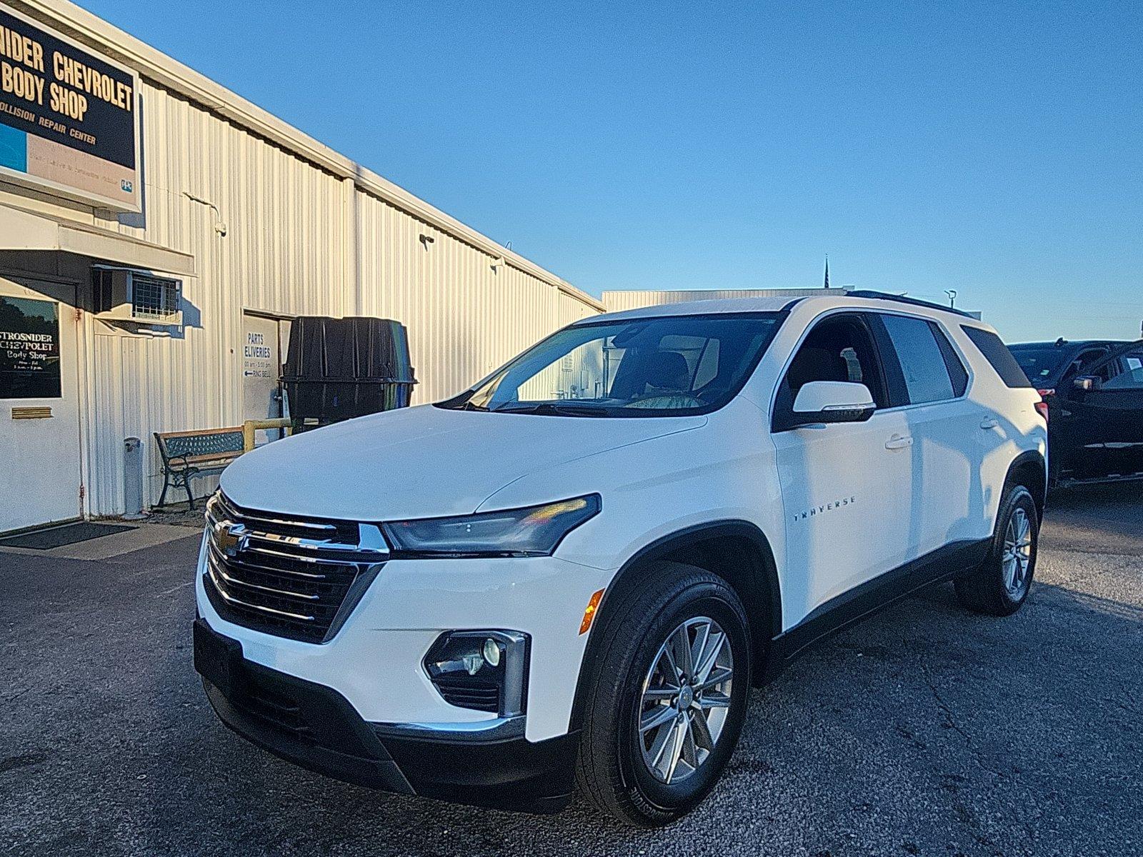 2023 Chevrolet Traverse LT Cloth FWD