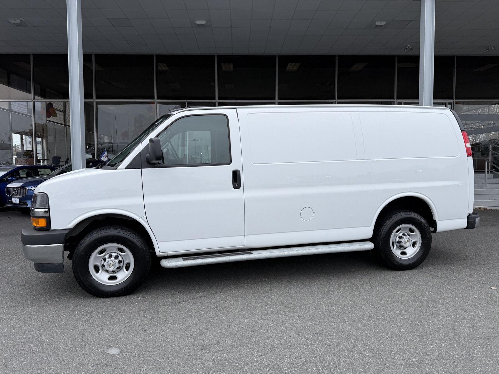 2024 Chevrolet Express Cargo 2500 RWD