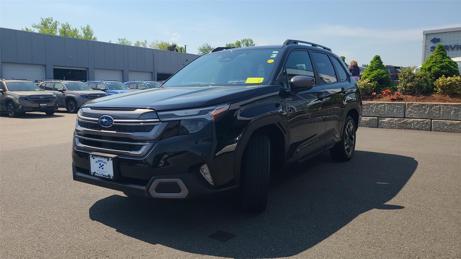 View vehicle photo 3