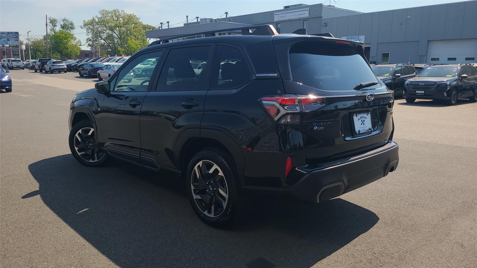 View vehicle photo 5