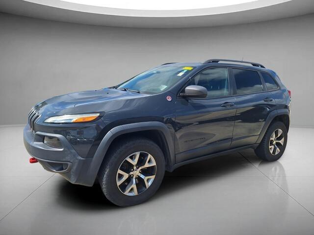 Rhino Clearcoat 2016 Jeep Cherokee Trailhawk 4WD SUV / Crossover Four-Wheel Drive 9-Speed Automatic