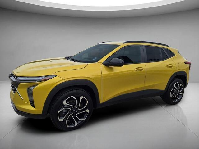 Nitro Yellow Metallic 2024 Chevrolet Trax RS with 2RS FWD SUV / Crossover Front-Wheel Drive 6-Speed Automatic