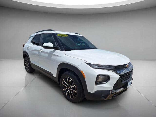 Used 2023 Summit White Chevrolet ACTIV image 7
