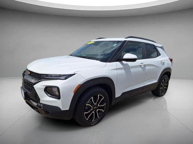 Used 2023 Summit White Chevrolet ACTIV image 9