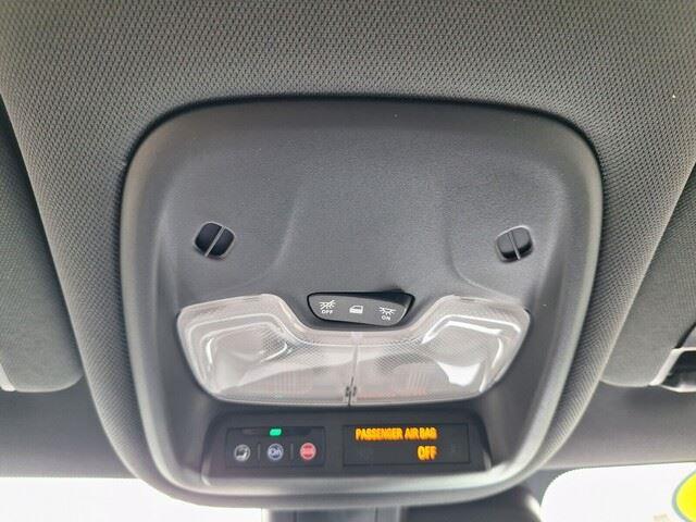 Used 2023 Summit White Chevrolet ACTIV image 19