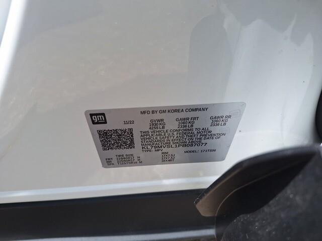 Used 2023 Summit White Chevrolet ACTIV image 32