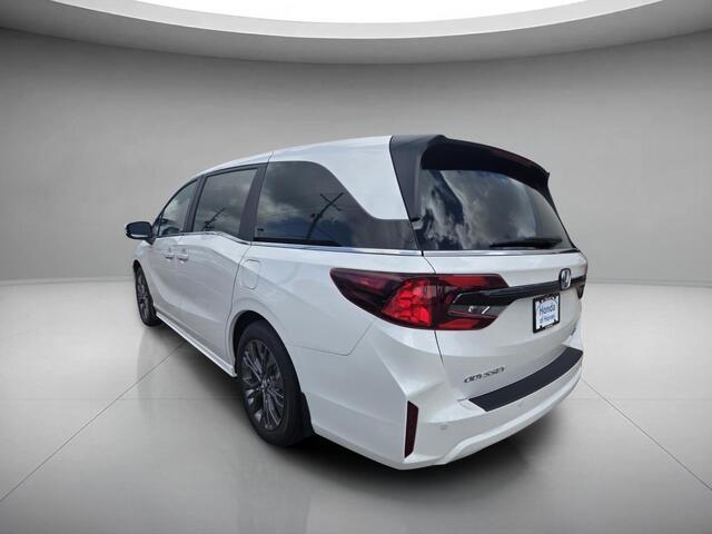 New 2026 Platinum White Pearl Honda Touring image 3