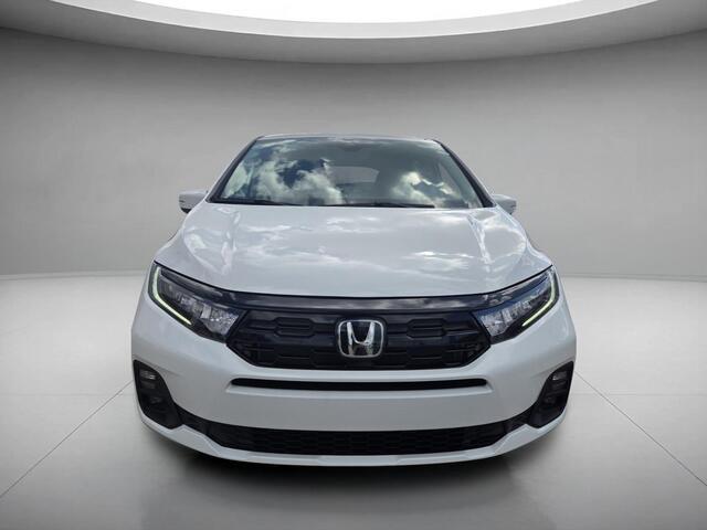 New 2026 Platinum White Pearl Honda Touring image 8