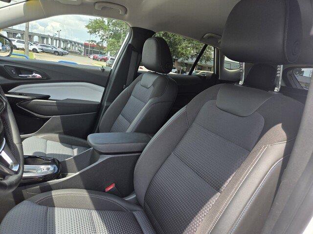 Used 2024 Summit White Chevrolet LT image 11