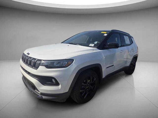 Bright White Clearcoat 2022 Jeep Compass SUV / Crossover Front-Wheel Drive 6-Speed Automatic