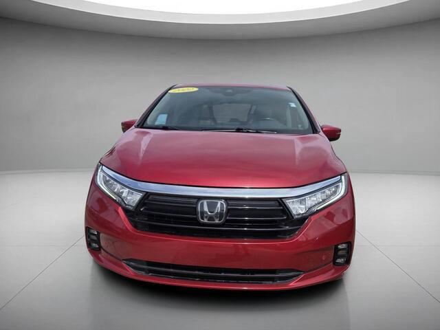 Used 2022 Radiant Red Metallic II Honda Touring image 8