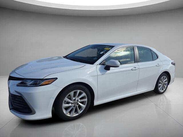 Ice Cap 2023 Toyota Camry Sedan Front-Wheel Drive 8-Speed Automatic