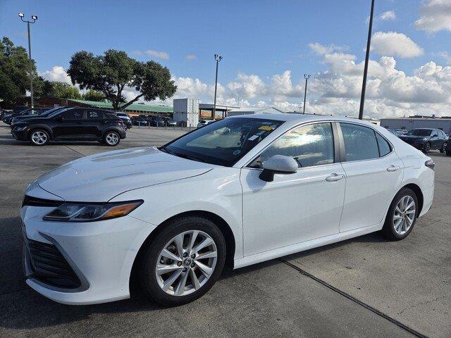 Ice Cap 2023 Toyota Camry Sedan Front-Wheel Drive 8-Speed Automatic