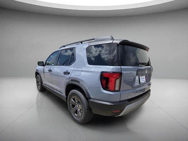 New 2026 Sonic Gray Pearl Honda RTL image 3