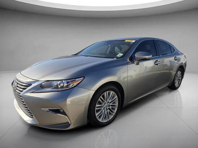 Atomic Silver 2018 Lexus ES Sedan Front-Wheel Drive Automatic