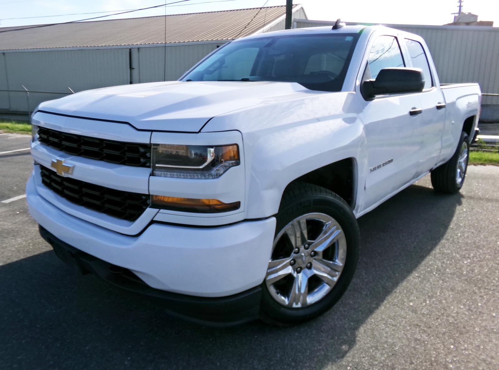 2017 Chevrolet Silverado 1500 Custom Double Cab 4WD