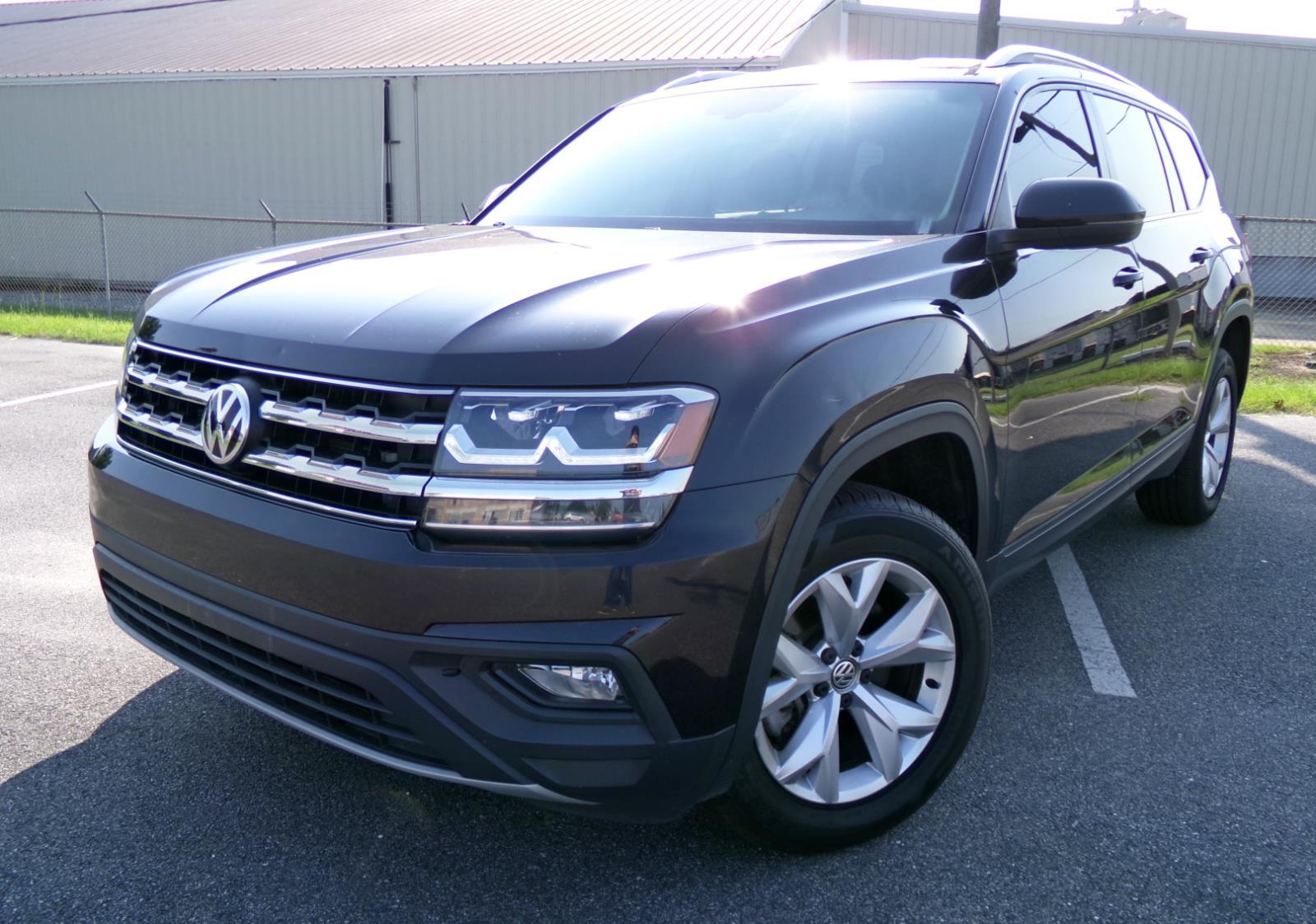 Deep Black Pearl 2019 Volkswagen Atlas SUV / Crossover Front-Wheel Drive Automatic