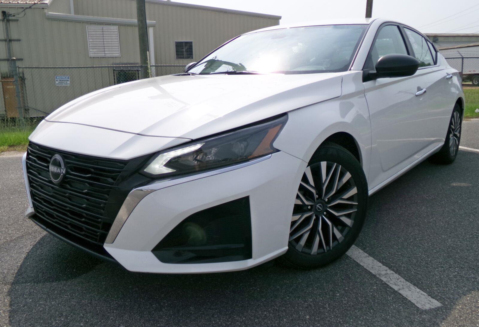 2025 Nissan Altima 2.5 SV FWD