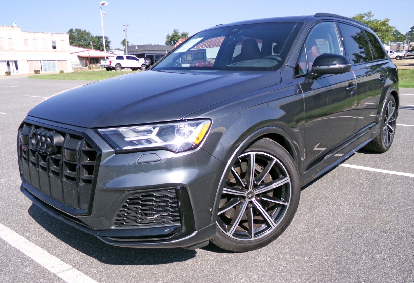 Daytona Gray Pearl Effect 2022 Audi SQ7 SUV / Crossover All-Wheel Drive Automatic