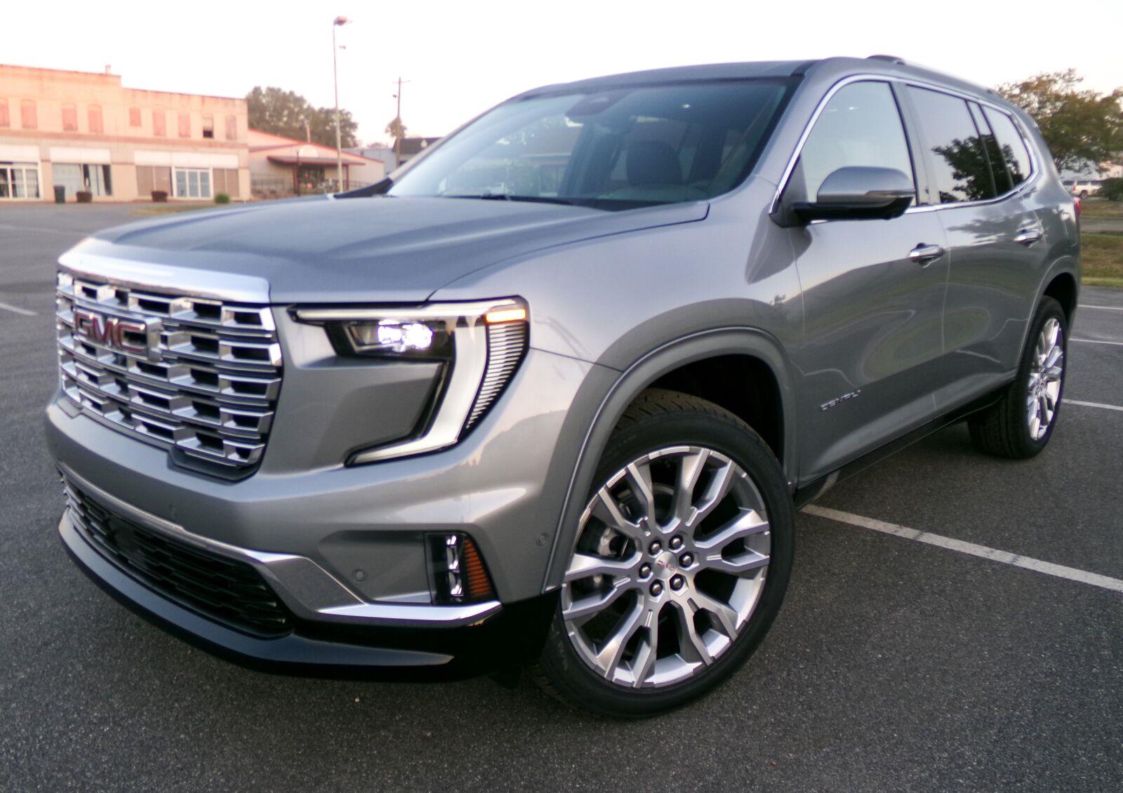Sterling Metallic 2027 GMC Acadia SUV / Crossover Four-Wheel Drive 8-Speed Automatic