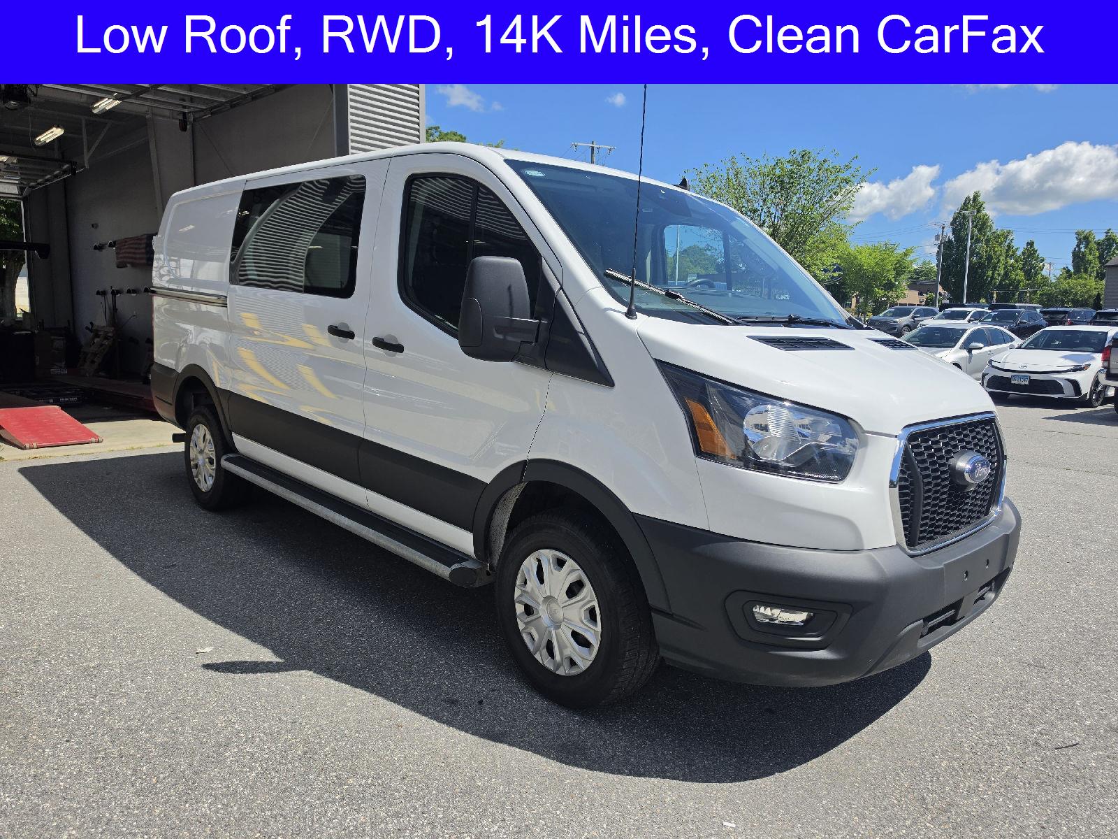 Oxford White 2025 Ford Transit Cargo Van Rear-Wheel Drive Automatic