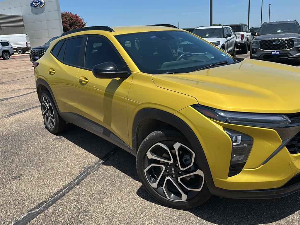 2024 Chevrolet Trax RS with 2RS FWD