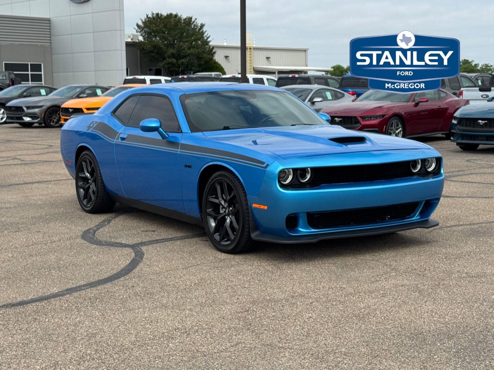 B5 Blue Pearlcoat 2023 Dodge Challenger R/T RWD Coupe Rear-Wheel Drive 8-Speed Automatic