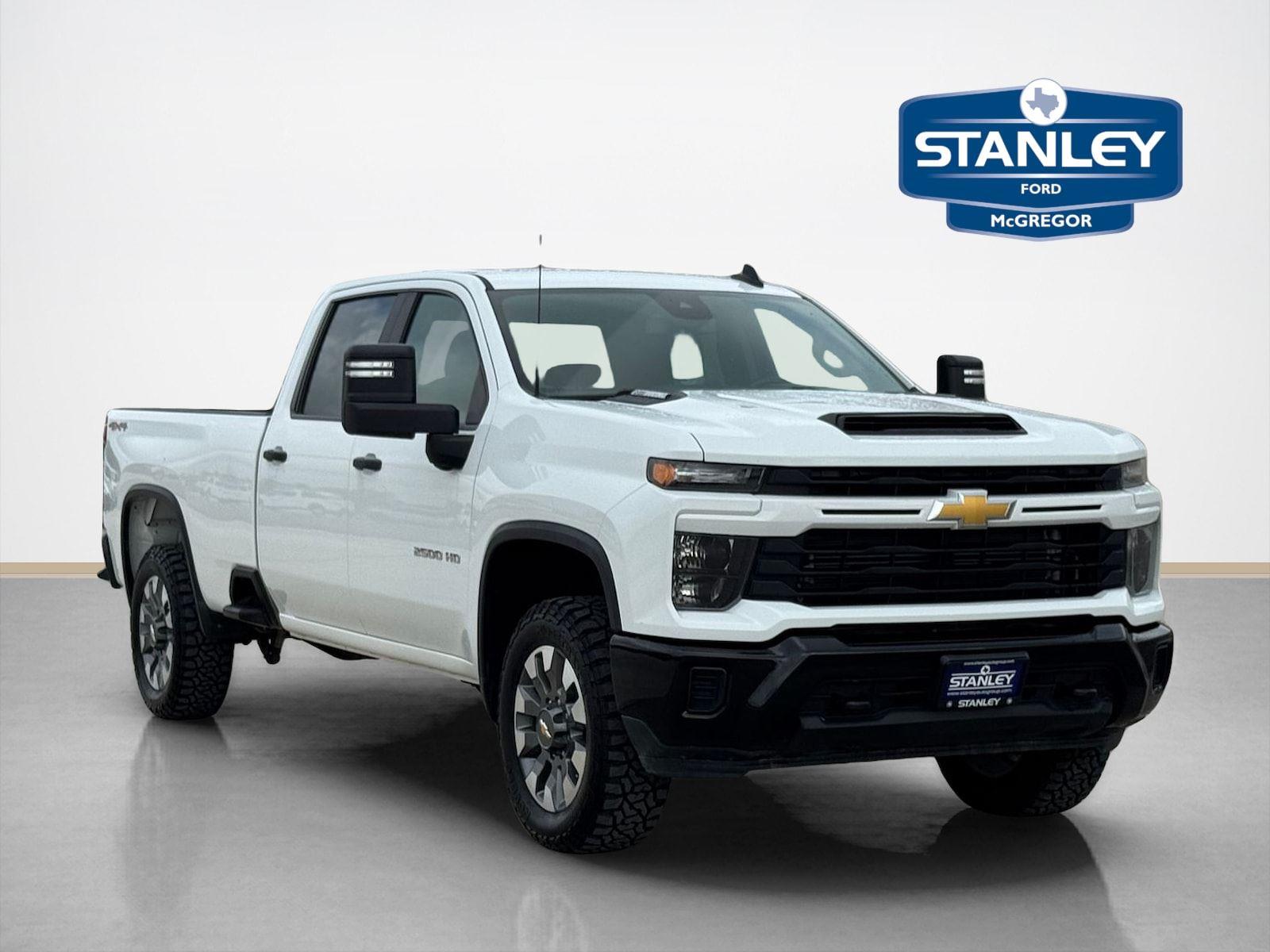 2024 Chevrolet Silverado 2500HD Custom Crew Cab 4WD