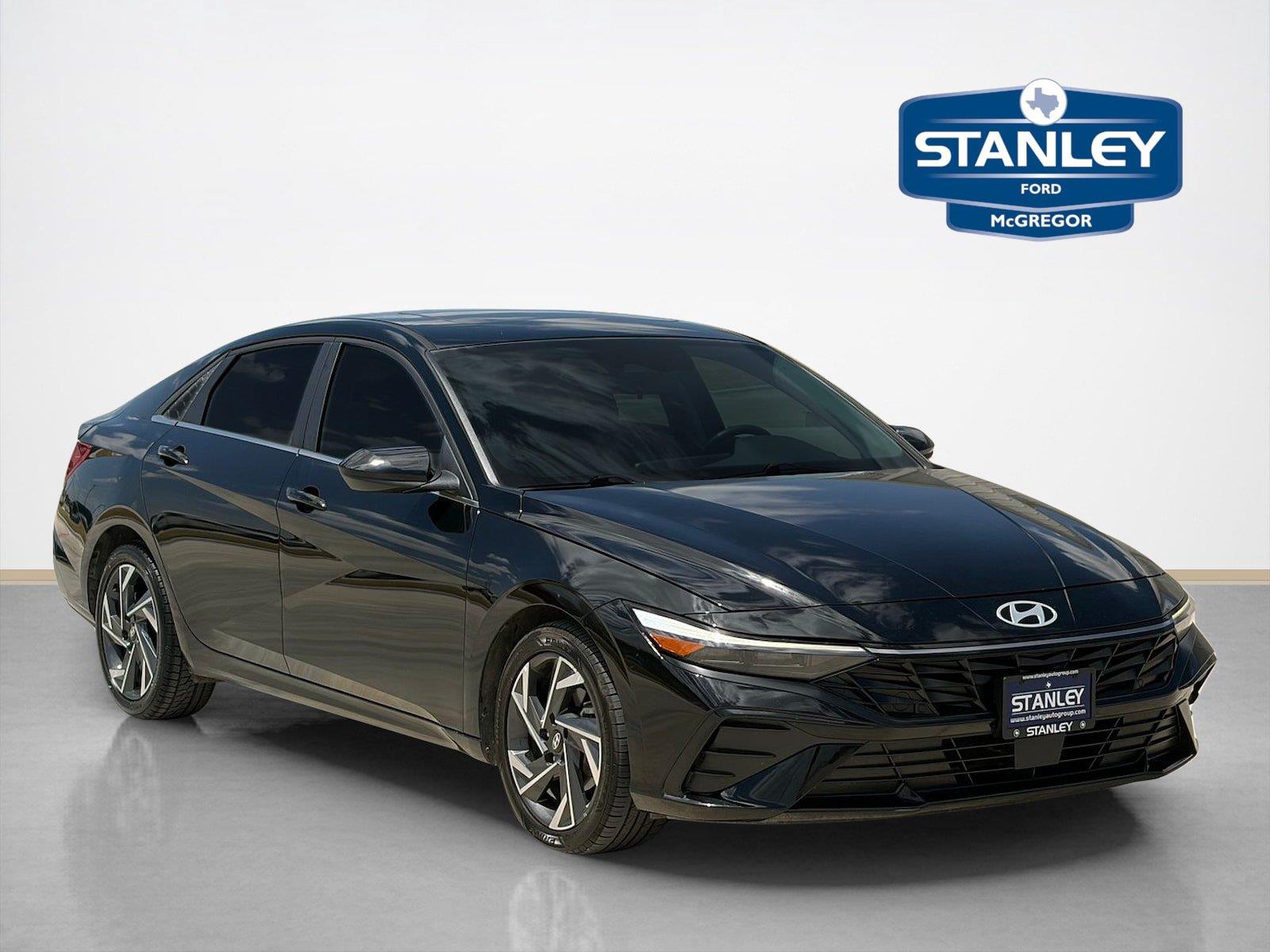 Abyss Black 2024 Hyundai Elantra Sedan Front-Wheel Drive Continuously Variable Transmission