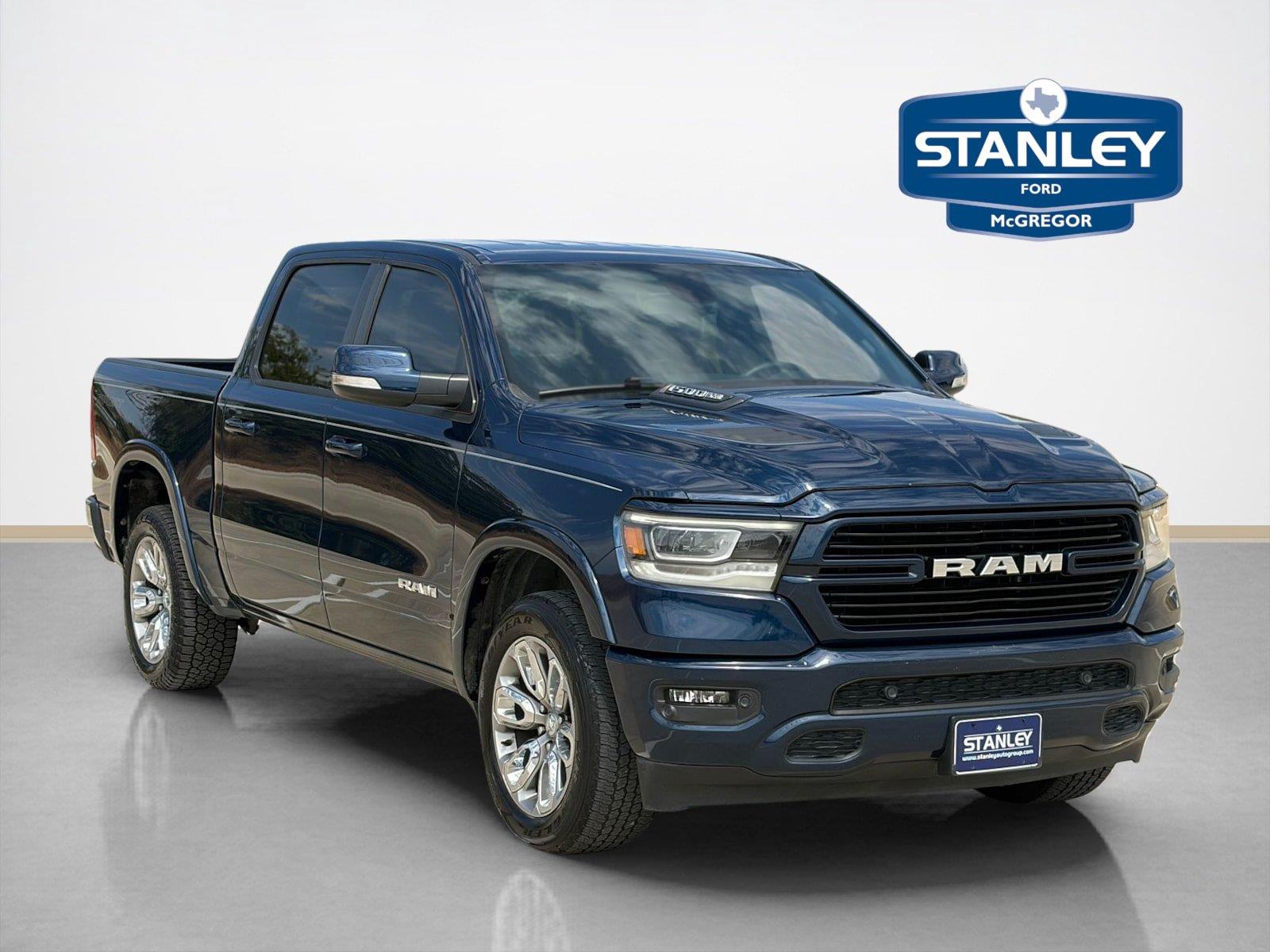 2020 RAM 1500 Azul (Patriot Blue Pearlcoat) Camioneta Todo terreno 8 velocidades Automática