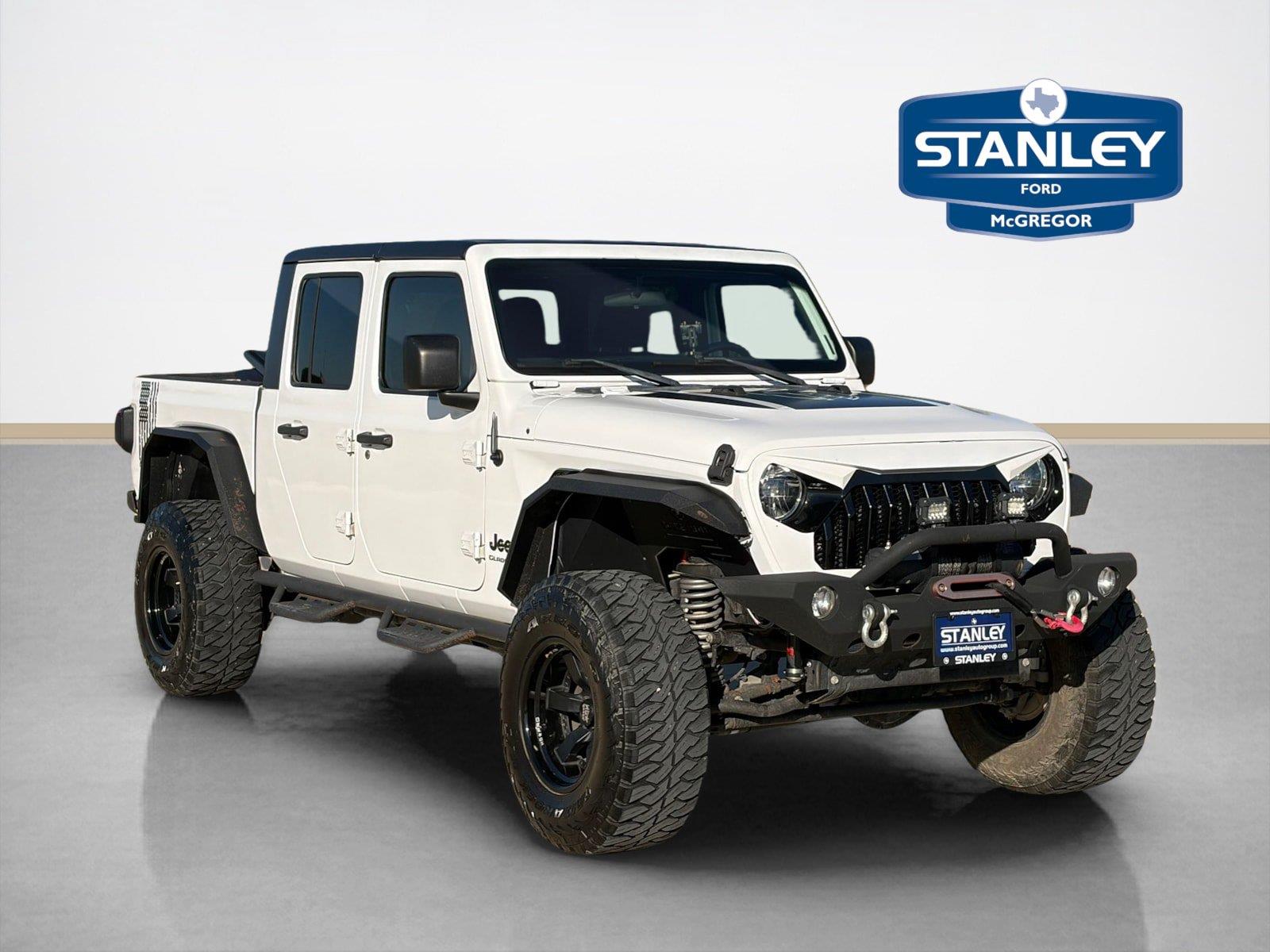 Bright White Clearcoat 2020 Jeep Gladiator Pickup Truck Four-Wheel Drive 8-Speed Automatic