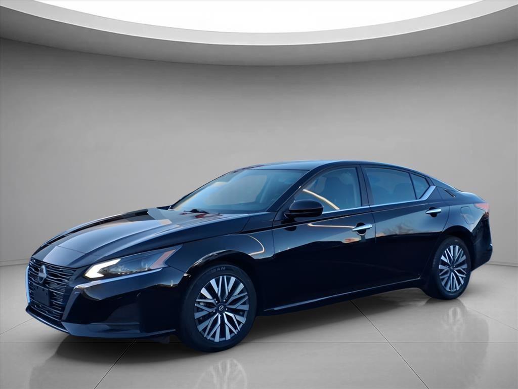 2023 Nissan Altima 2.5 SV FWD