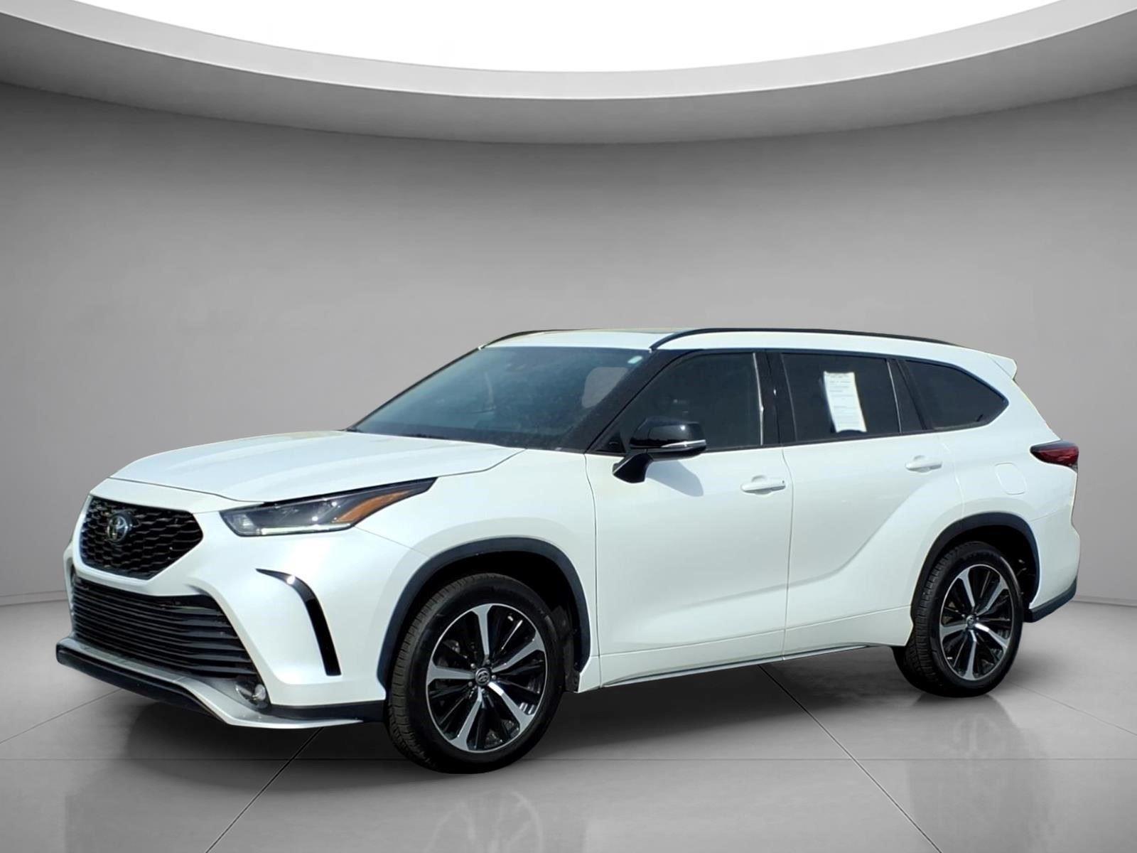 2022 Toyota Highlander XSE FWD