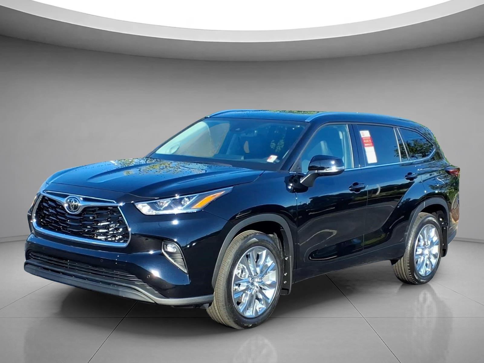 Midnight Black Metallic 2026 Toyota Highlander SUV / Crossover All-Wheel Drive Automatic