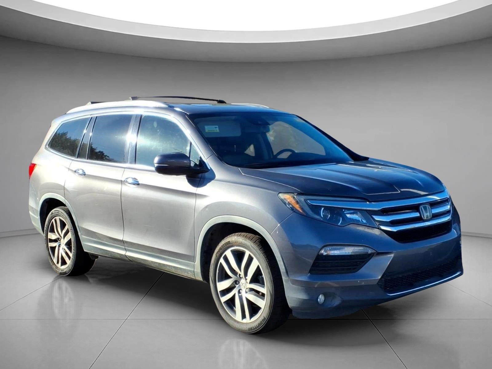 Gray (Modern Steel Metallic) 2017 Honda Pilot SUV / Crossover All-Wheel Drive Automatic