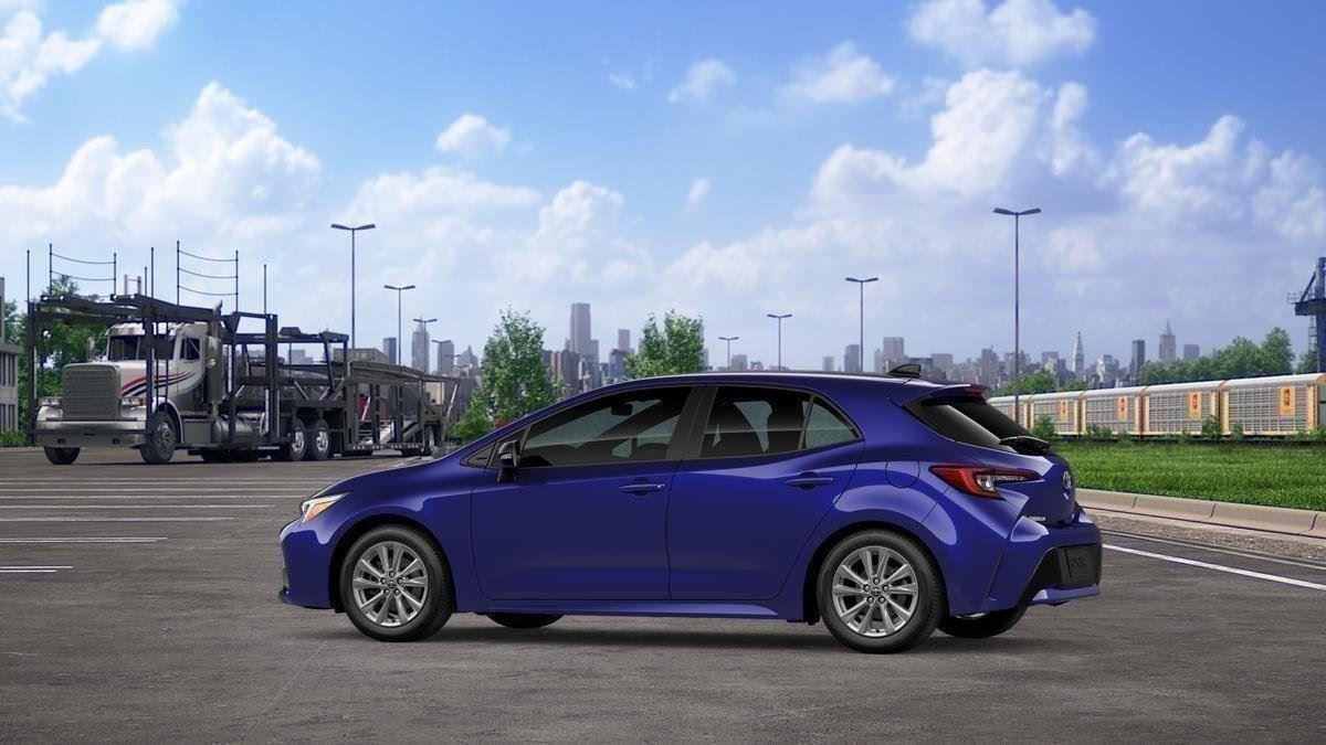 View vehicle photo 7