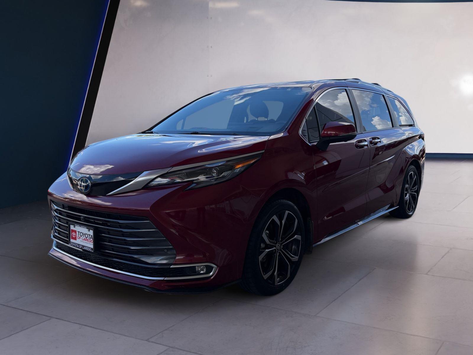 2025 Toyota Sienna Platinum 7-Passenger FWD