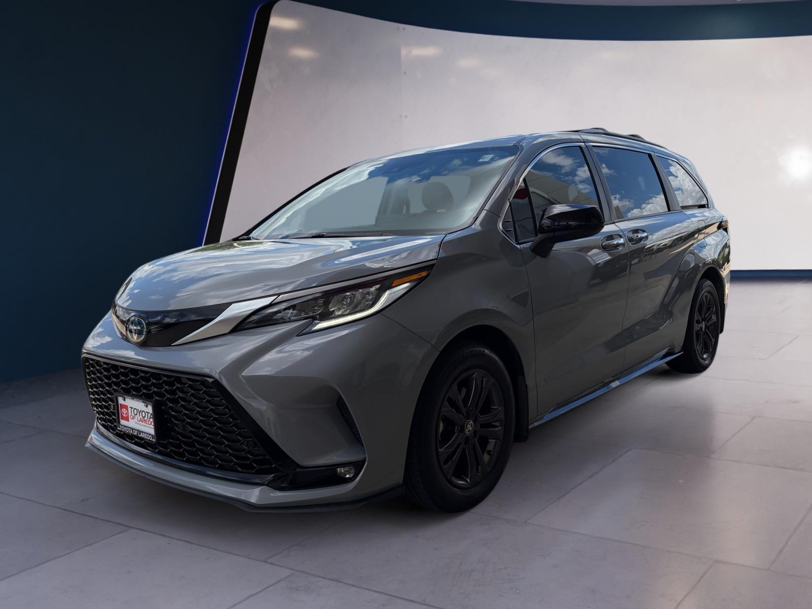 2024 Toyota Sienna XSE 7-Passenger AWD