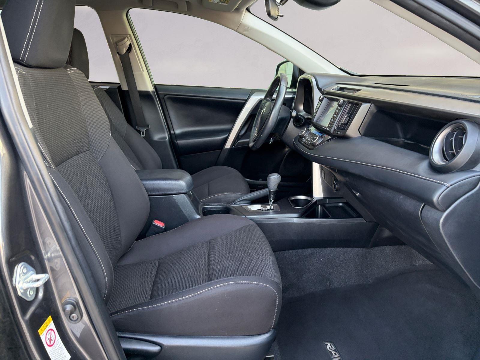 Used 2018 Magnetic Gray Metallic Toyota XLE image 15