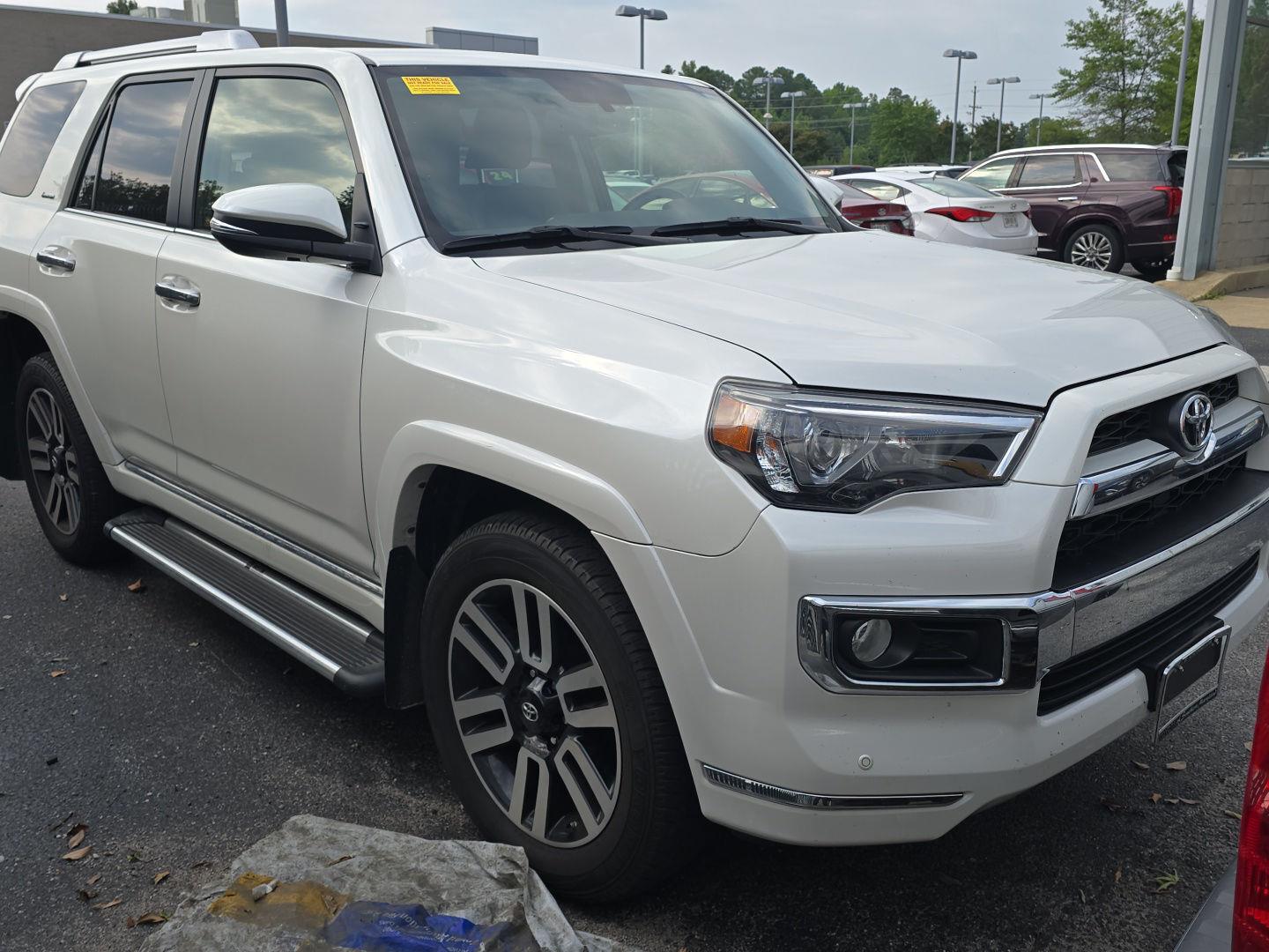 White (Blizzard Pearl) 2017 Toyota 4Runner SUV / Crossover All-Wheel Drive 5-Speed Automatic