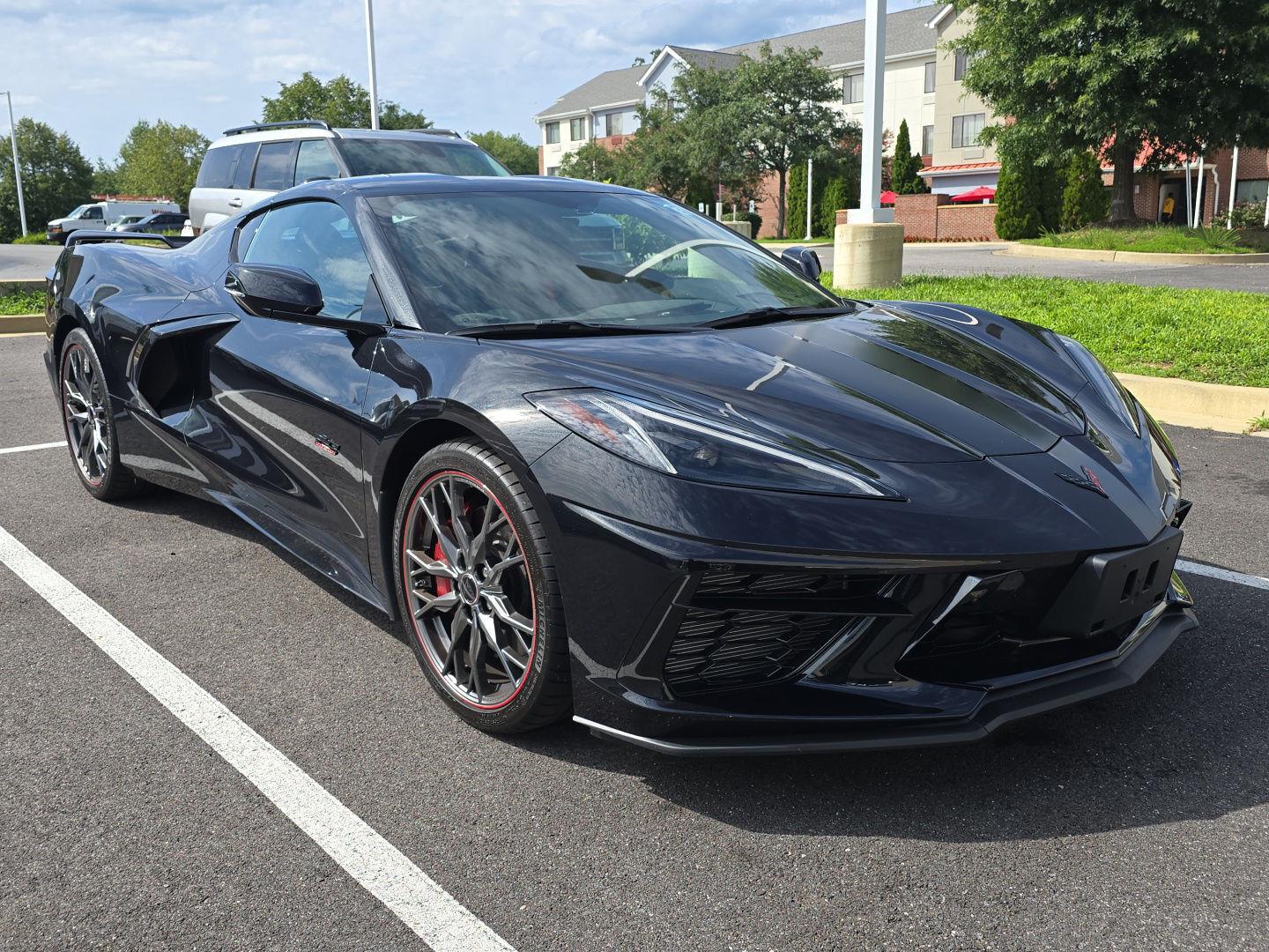 Carbon Flash Metallic 2023 Chevrolet Corvette Coupe Rear-Wheel Drive 8-Speed Dual Clutch