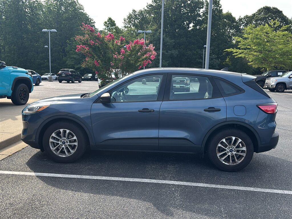 Blue 2020 Ford Escape SUV / Crossover Front-Wheel Drive 8-Speed Automatic