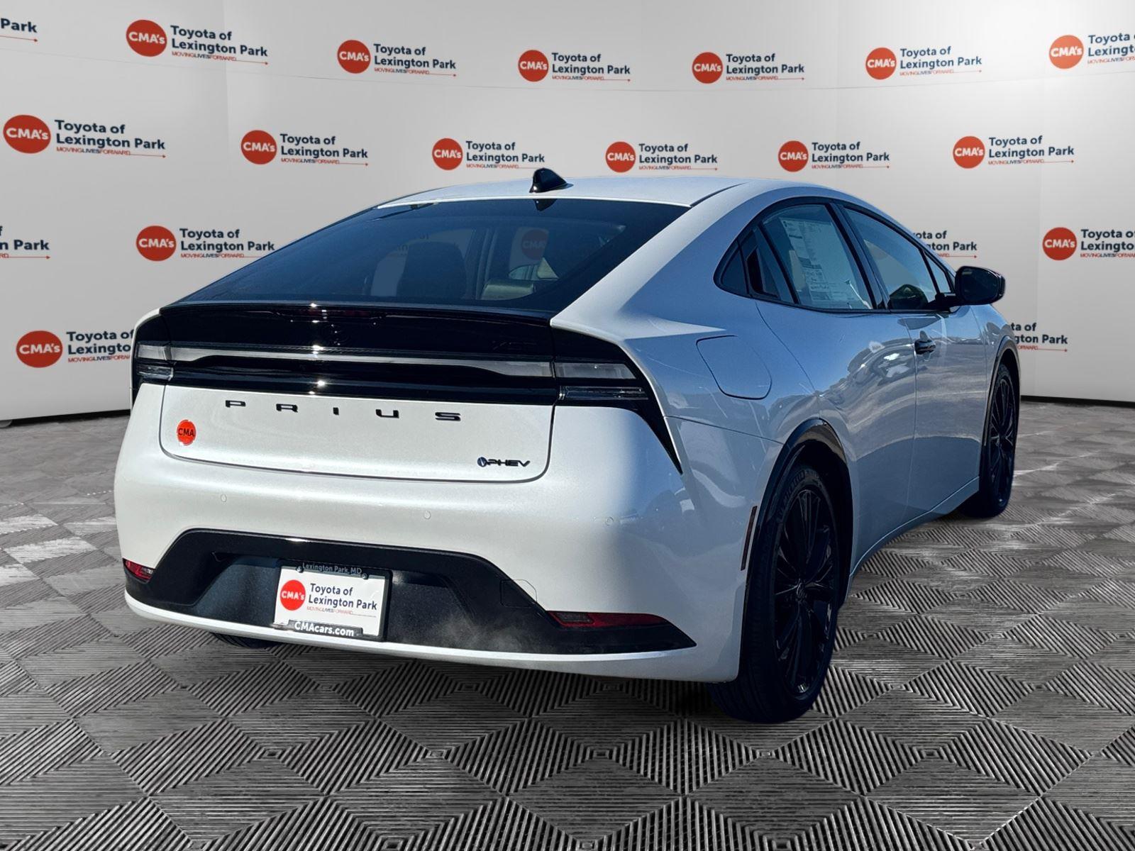 2026 Toyota Prius Plug-in Hybrid Nightshade - Photo 7