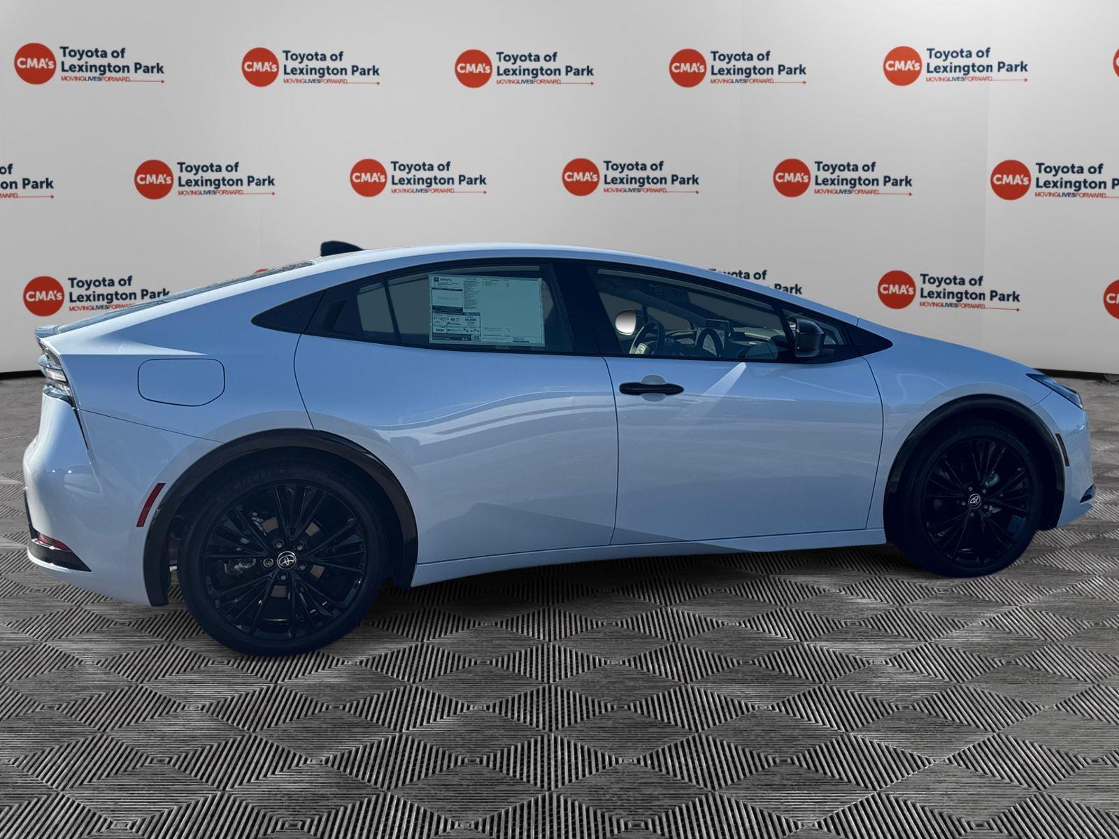 2026 Toyota Prius Plug-in Hybrid Nightshade - Photo 8