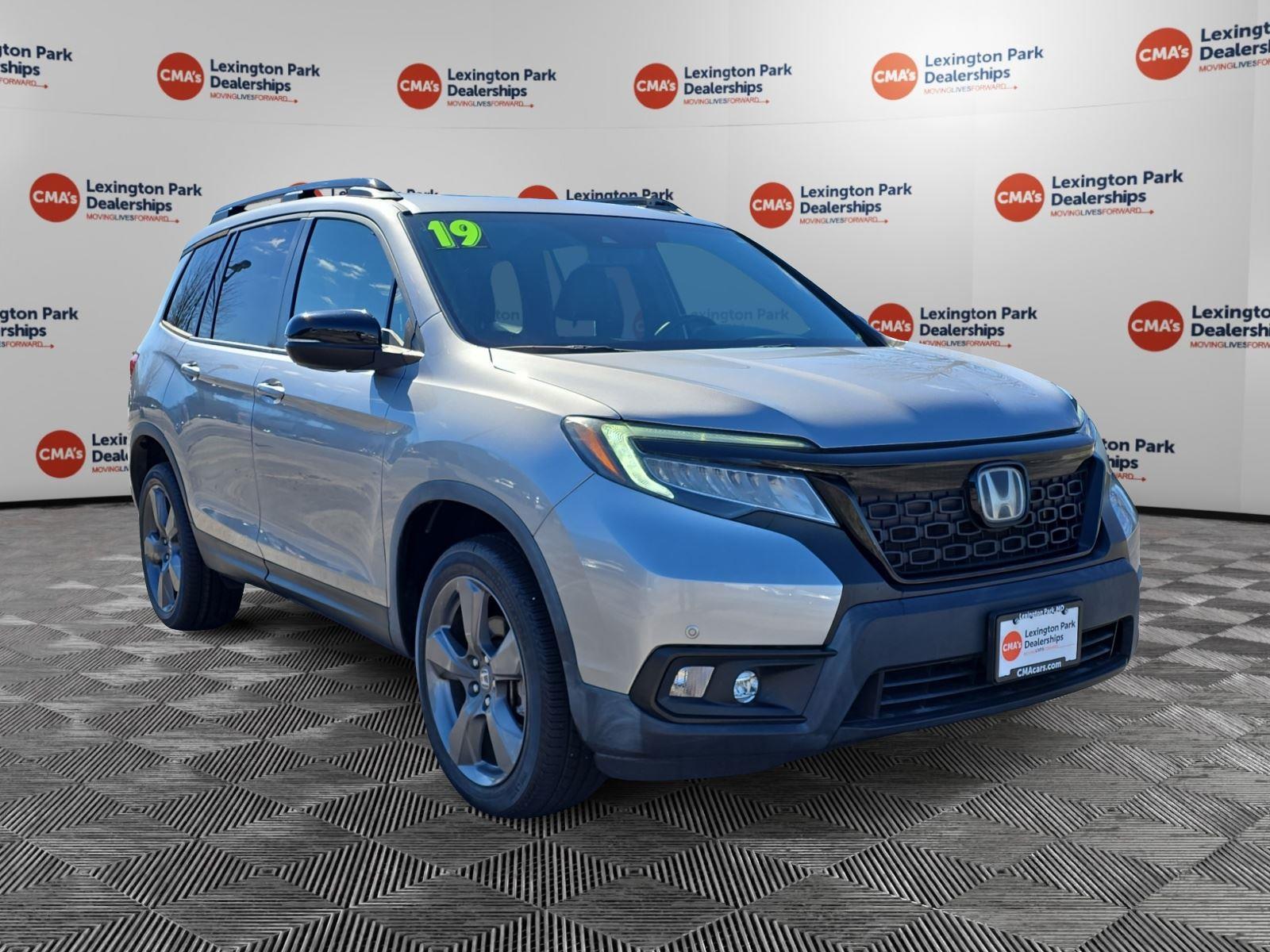 Lunar Silver Metallic 2019 Honda Passport Touring AWD SUV / Crossover All-Wheel Drive 9-Speed Automatic